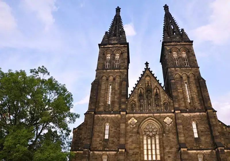 Vysehrad מצודה עתיקה עם נוף פנורמי מרהיב