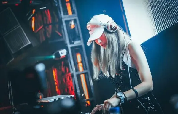 מועדונים בפראג