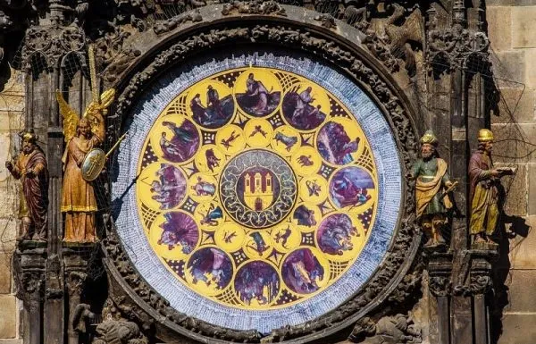 השעון האסטרונומי בפראג – שעון בן חיל
